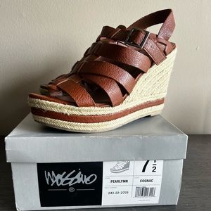 Mission wedges